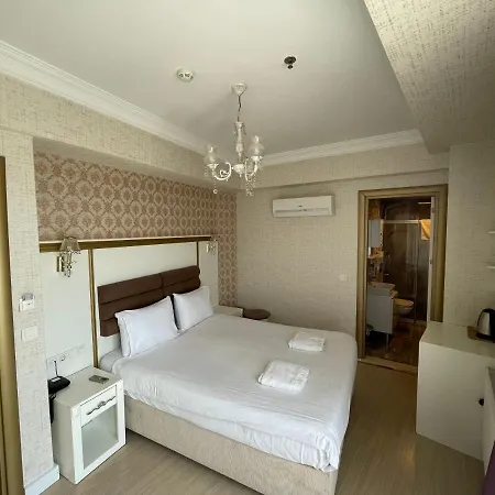 Couette-café The Local Exclusive 3*