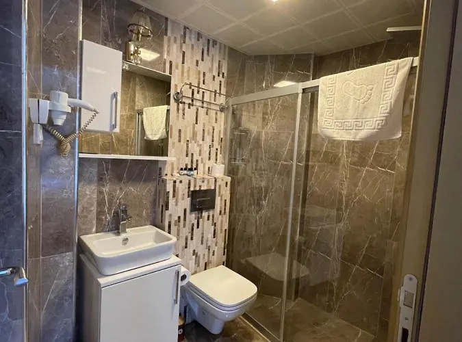 The Local Exclusive Frühstückspension